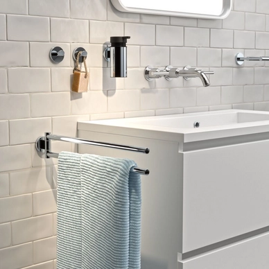 Porte Serviette Tiger Noon 2-Bras Chrome 5 Porte Serviette Tiger Noon 2-Bras Chrome – Image 3