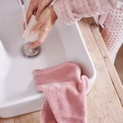 Serviette De Bain Aquanova Oslo Sedum (70 X 130 Cm) 11 Serviette De Bain Aquanova Oslo Sedum (70 X 130 Cm) -Salle De Bain Boutique 4 OSLO 813 1 1