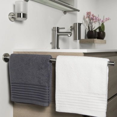 Porte-Serviette Tiger Boston Acier Inoxydable Brossé Télescopique 9 Porte-Serviette Tiger Boston Acier Inoxydable Brossé Télescopique – Image 7